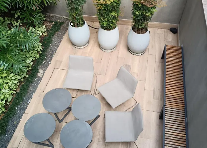 Novo, Bairro Nobre, Piscina E Terraço