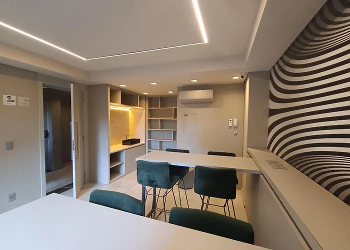 Novo, Bairro Nobre, Piscina E Terraço * Porto Alegre