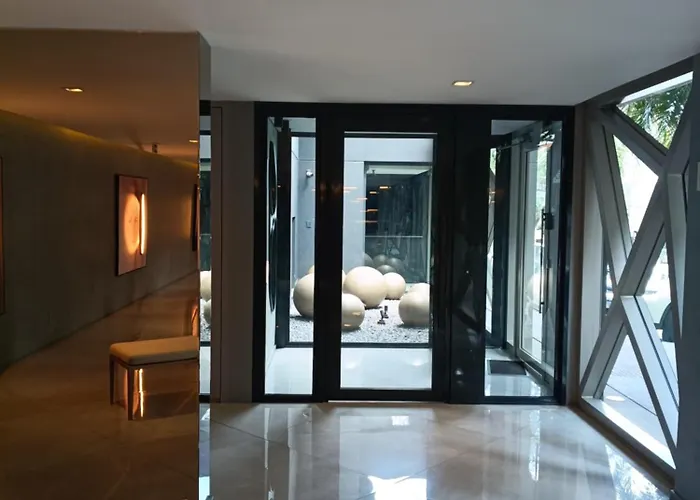 Novo, Bairro Nobre, Piscina E Terraço *